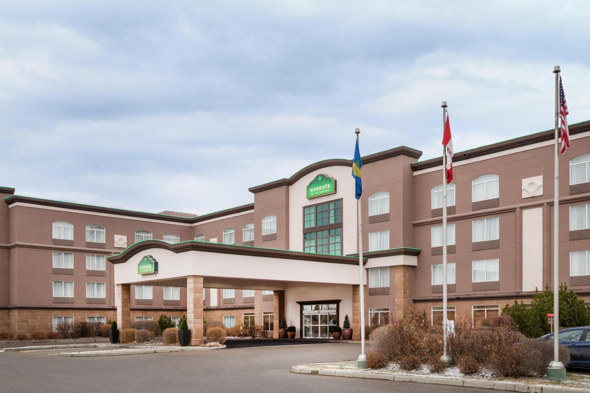 Hotel Wingate By Wyndham Calgary South Exterior foto