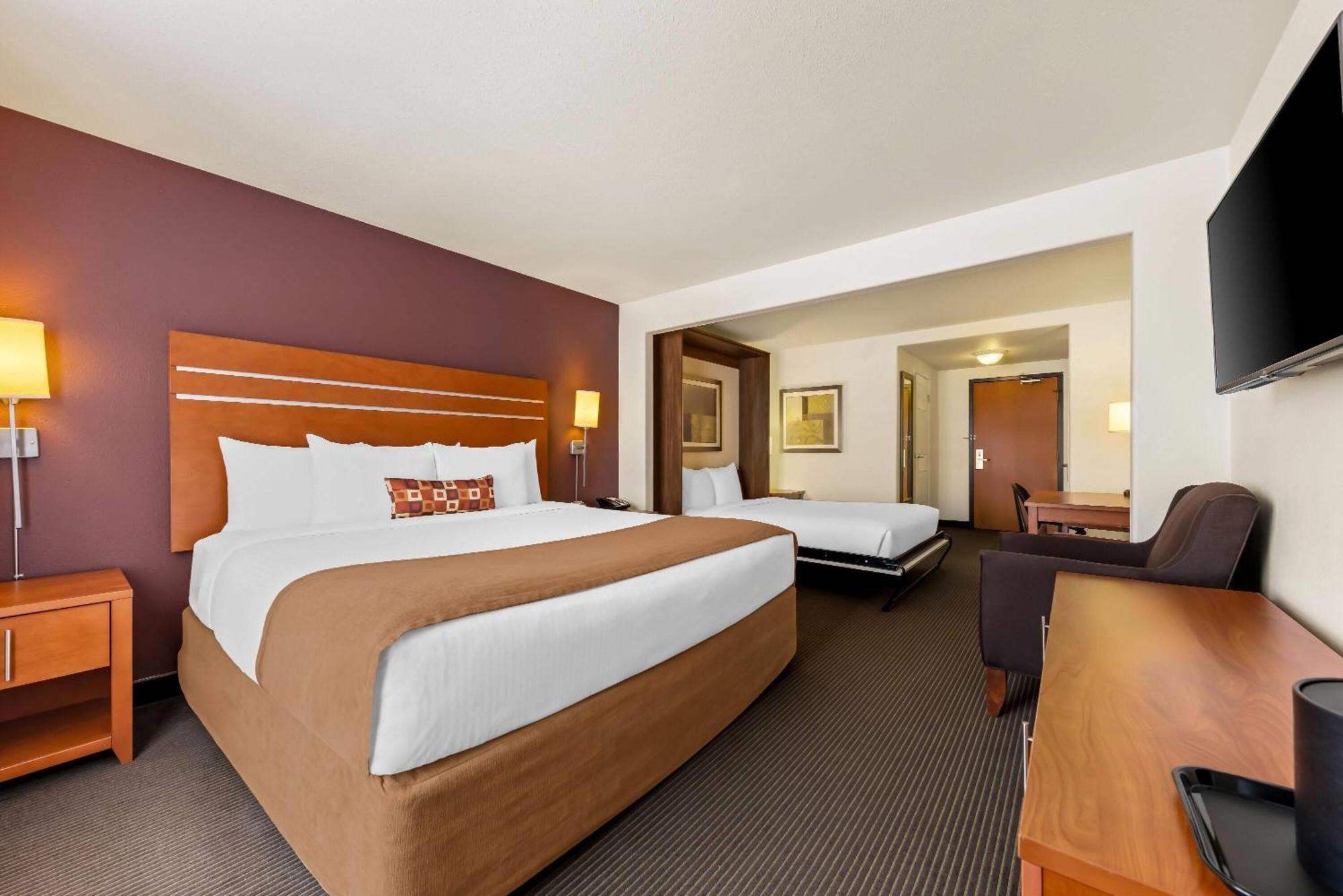 Hotel Wingate By Wyndham Calgary South Exterior foto