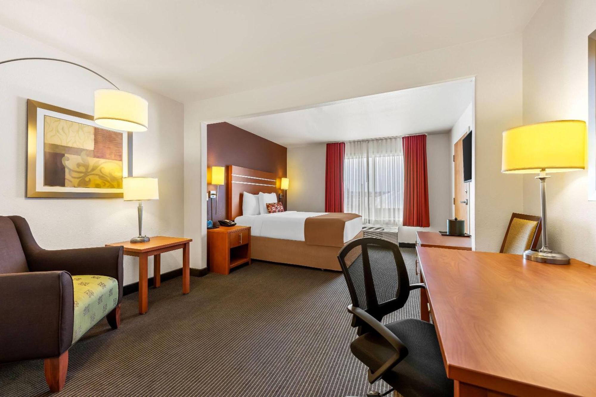 Hotel Wingate By Wyndham Calgary South Exterior foto